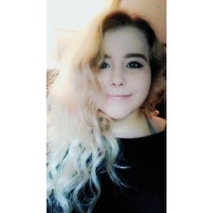 Meet your Posher, Michaela